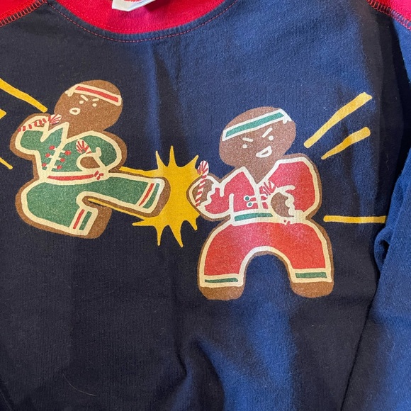 Set of 3 Hanna Andersson boys Christmas shirts size 110 (5) - Picture 3 of 4